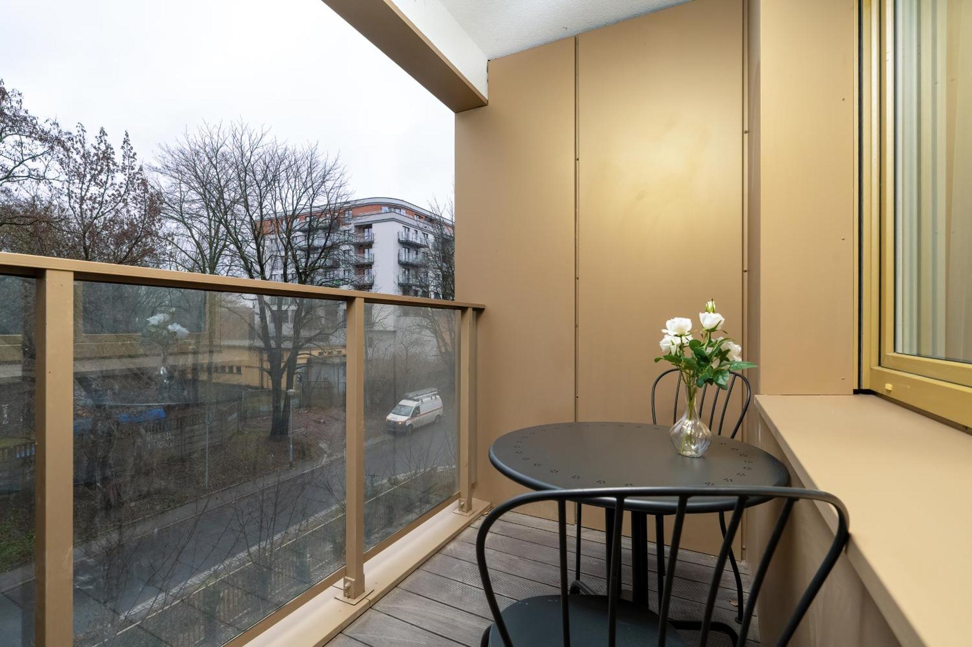 City Center Apartments With Gym & Free Garage Poznan By Noclegi Renters Exterior photo